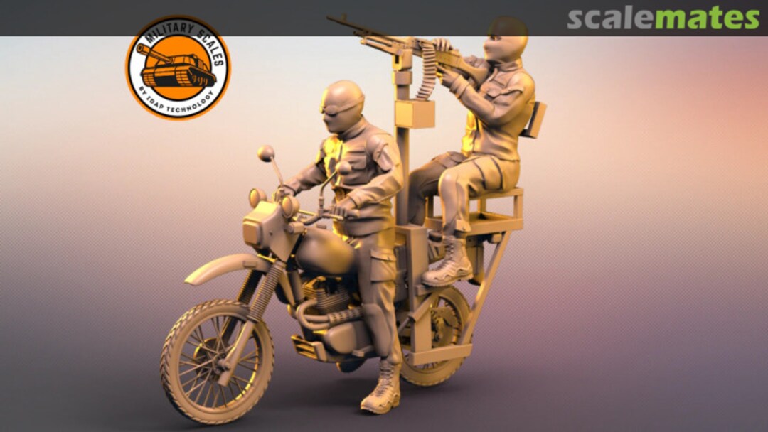 Boxart Harley Davidson Enduro 500 with motorcyclists  Military Scales