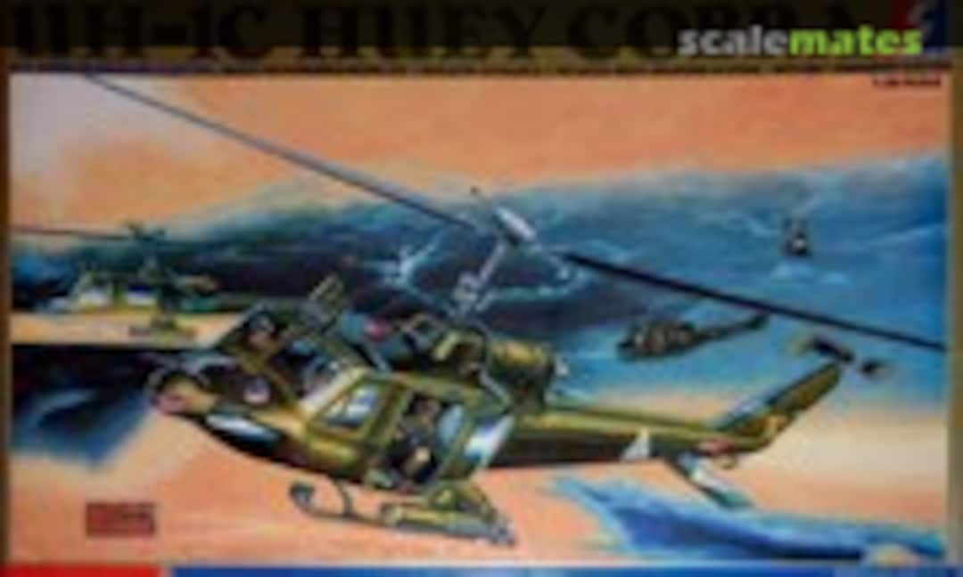 1:35 UH-1C Huey Cobra (Seminar FS013)