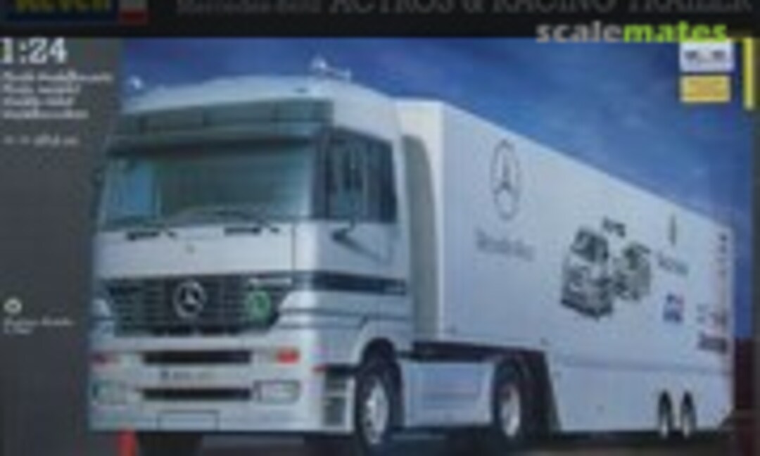 1:24 Actros &amp; Racing Trailer (Revell 07572)