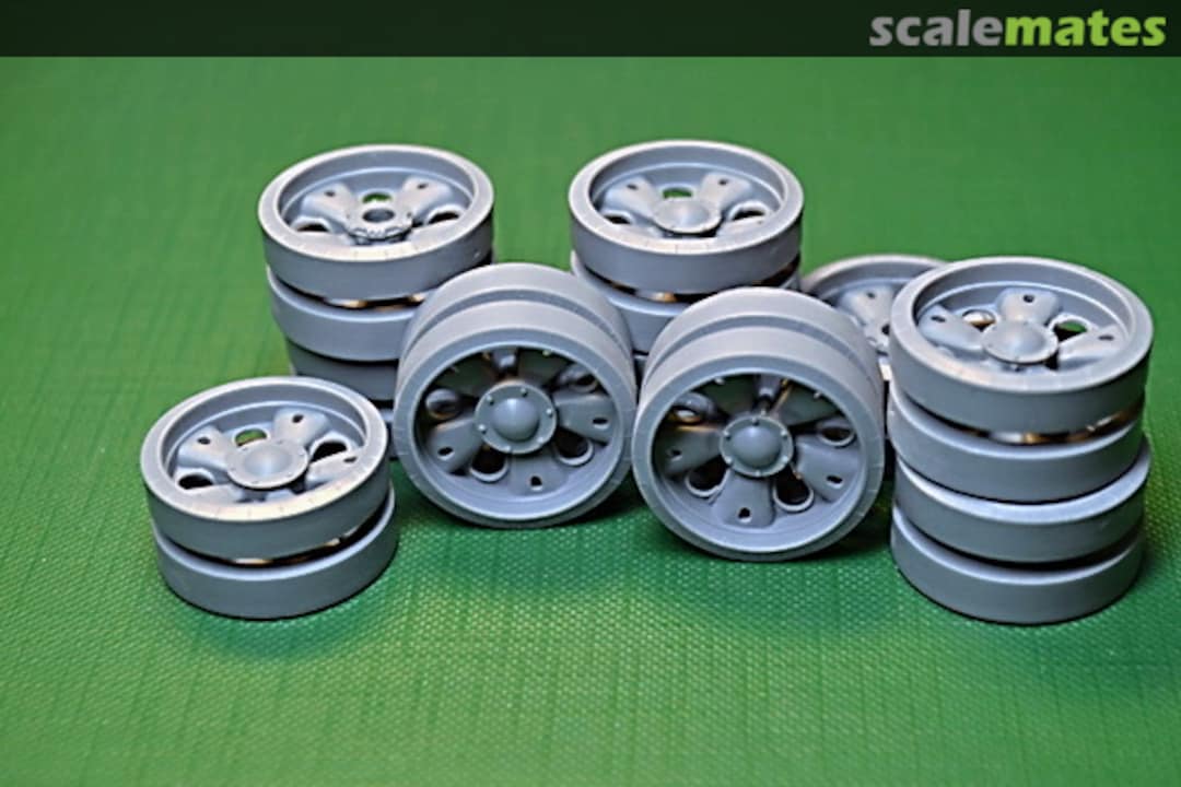 Boxart T-54A/T-54B/T-55 Early Road Wheels Set (20pcs w/standard hub) B35054 Miniarm