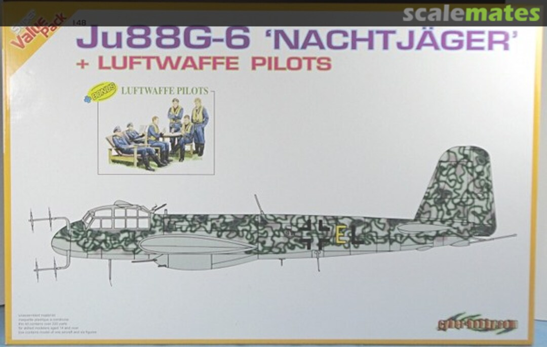 Boxart Ju88G-6 'Nachtjäger' + Luftwaffe Pilots 5563 Cyber Hobby