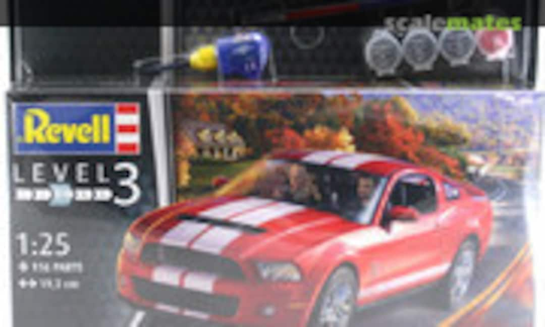 1:25 2010 Ford Shelby GT500 (Revell 67044)