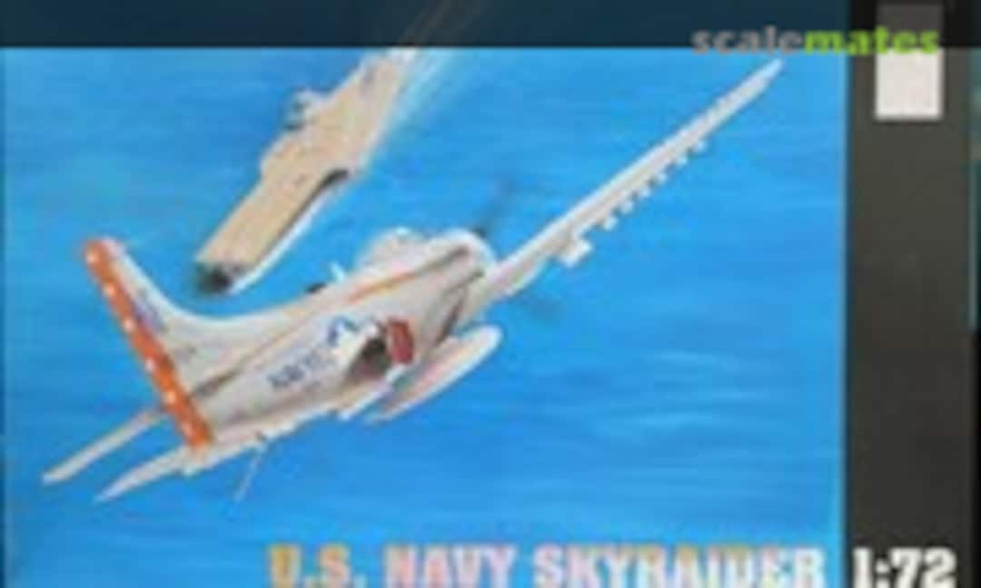 1:72 U.S. Navy Skyraider (Hobbycraft HC1369)