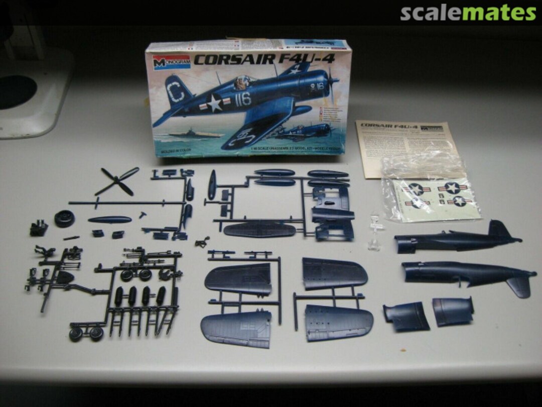 Contents Corsair F4U-4 6833 Monogram