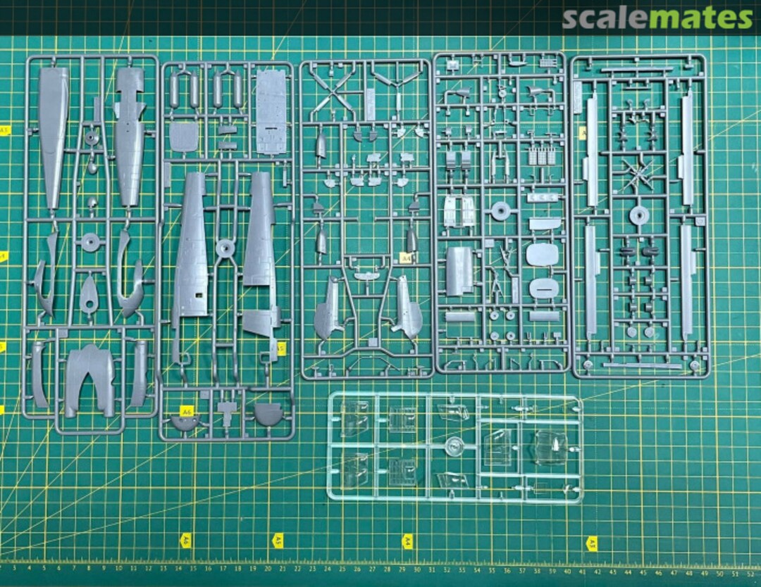 Contents HH-2D Seasprite CP72018 Clear Prop!