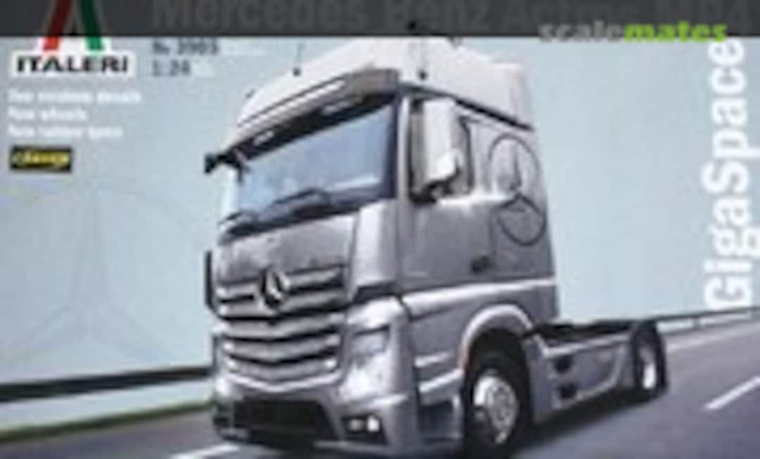 1:24 Mercedes Benz Actros MP4 GigaSpace (Italeri 3905)