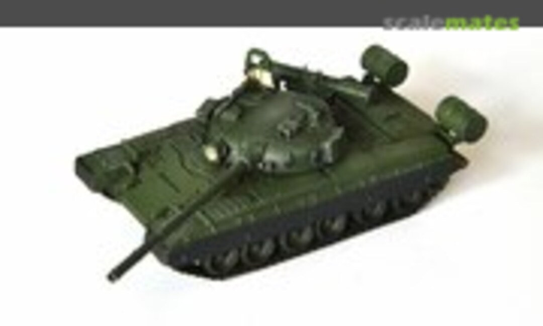 T-80B Main Battle Tank (Modelcollect AS72026)