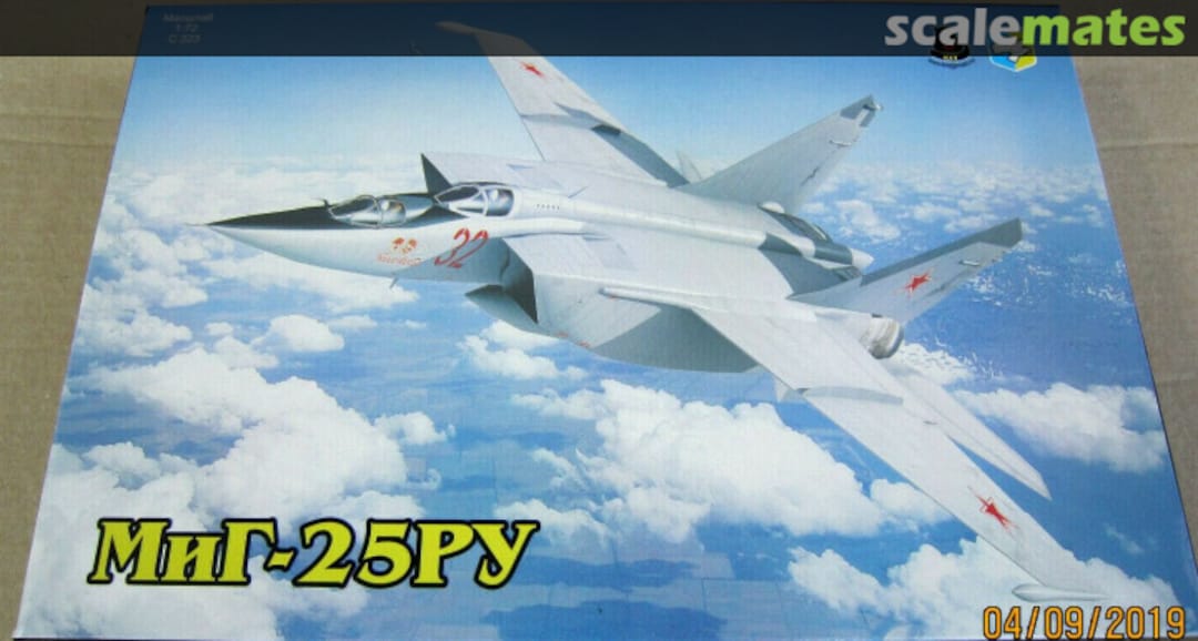 Boxart MiG-25RU S223 C223 (cyrilic) Iom-Kit