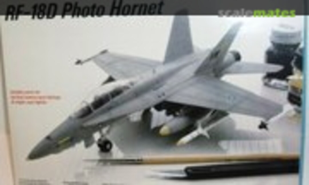 1:72 RF-18D Photo Hornet (Testors 629)