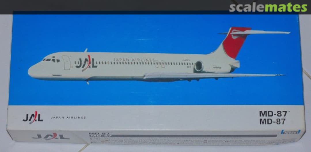 Boxart McDonnell Douglas MD-87 10650 Hasegawa