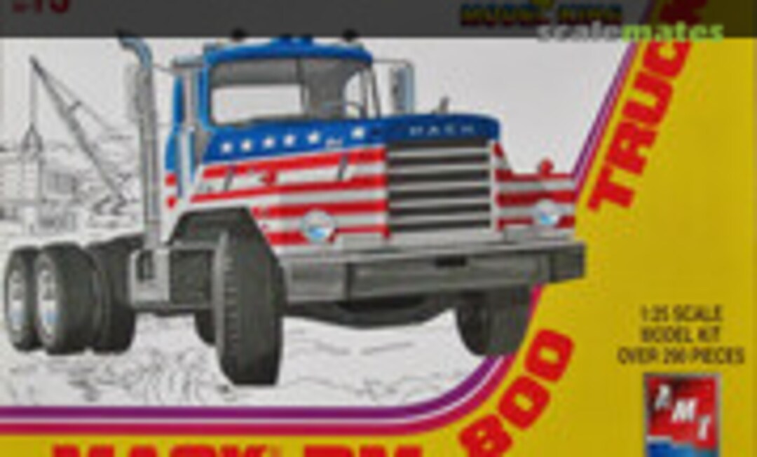 1:25 Mack DM 800 Truck (AMT/ERTL 21352P)