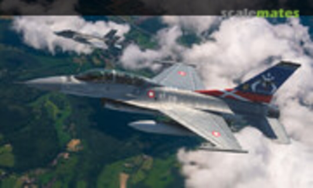 1:48 F-16B (Kinetic K48159)