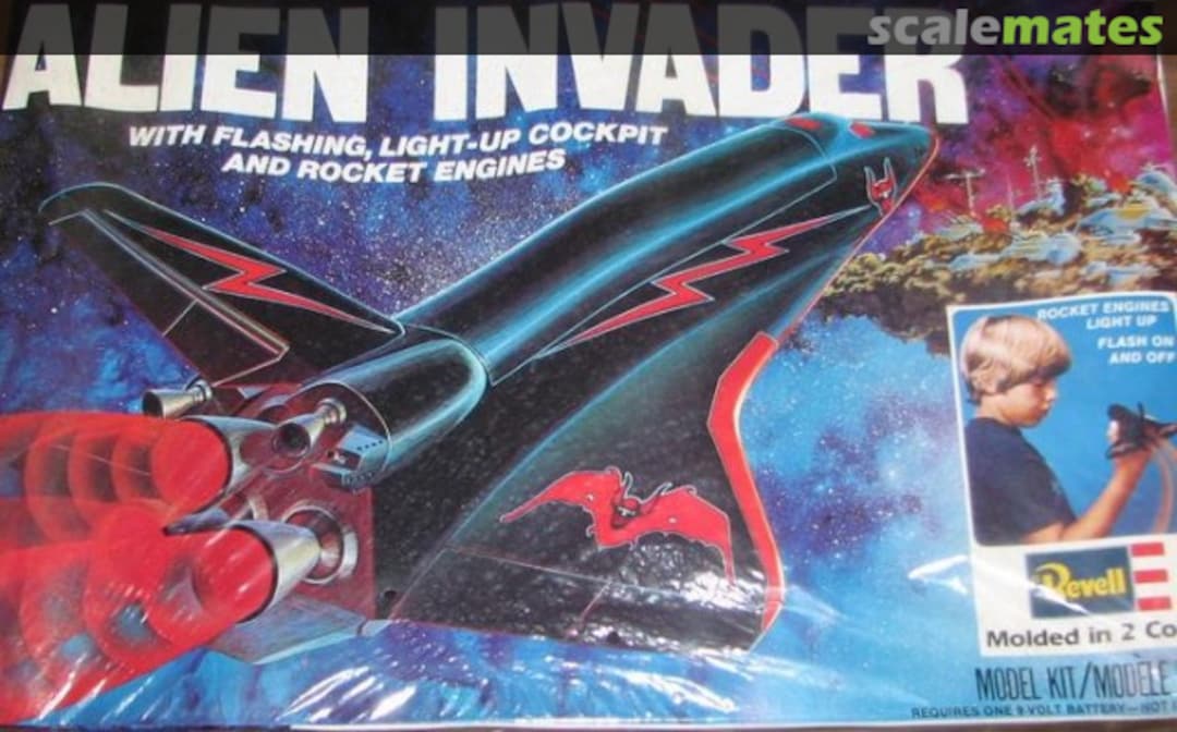 Boxart Alien Invader 8001 Revell