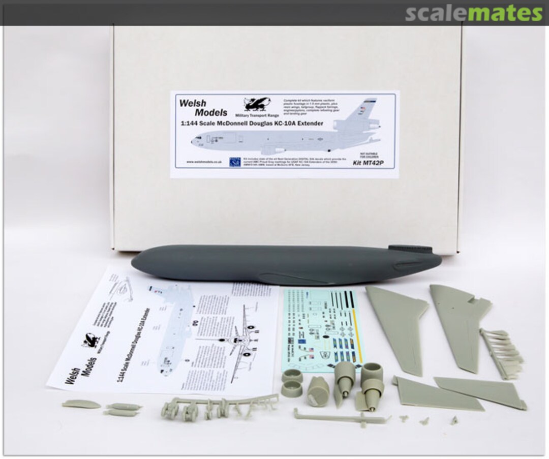 Boxart McDonnell Douglas KC-10A Extender "Travis AFB" MT42P Welsh Models