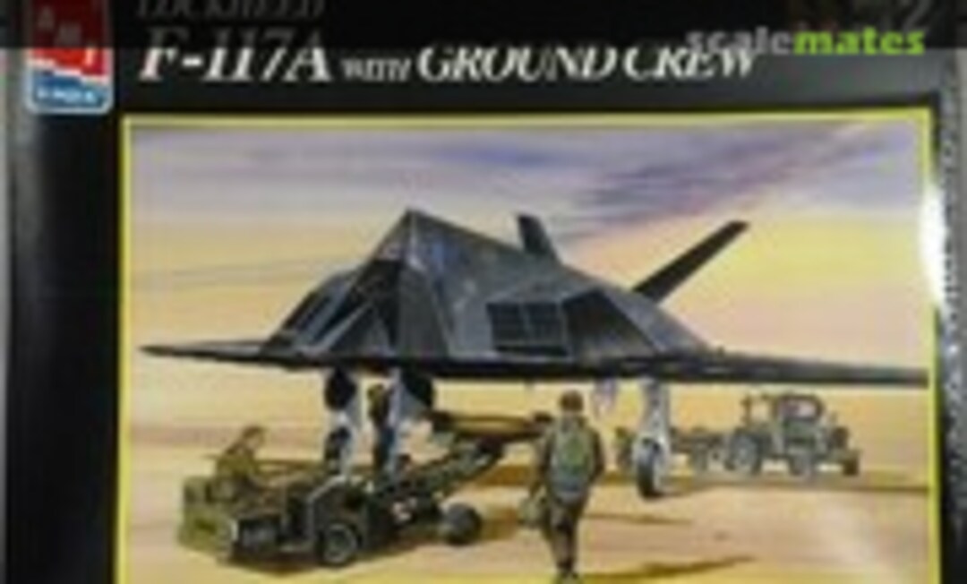 1:72 F-117A with Ground Crew (AMT/ERTL 30071)