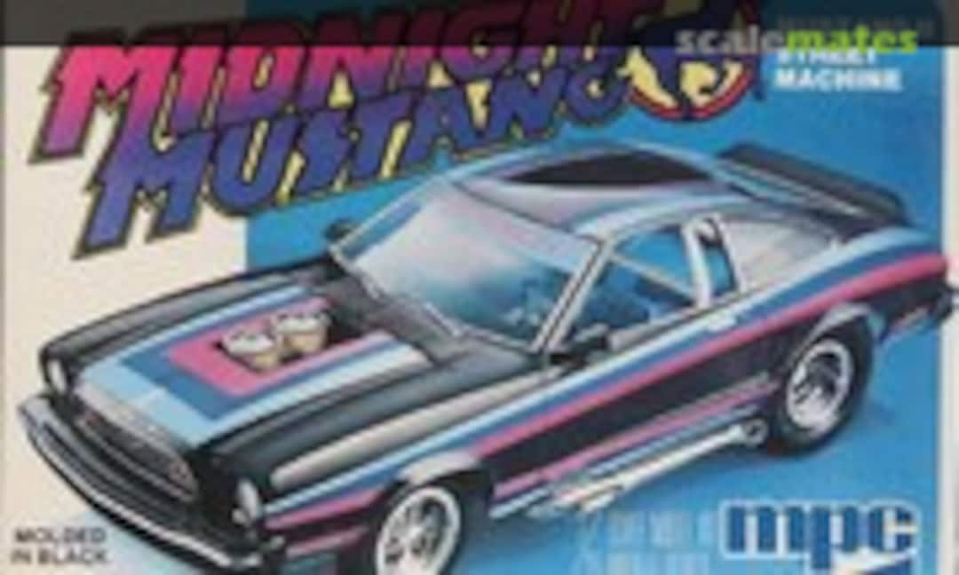 1:25 Midnight Mustang (MPC 1-0756)