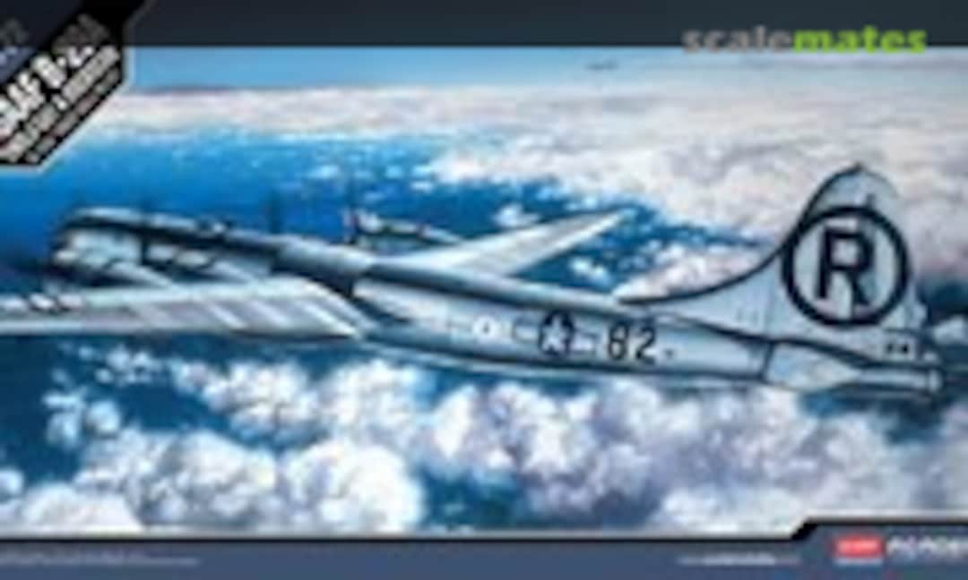 1:72 B-29A &quot;Enola Gay &amp; Bockscar&quot; (Academy 12528)