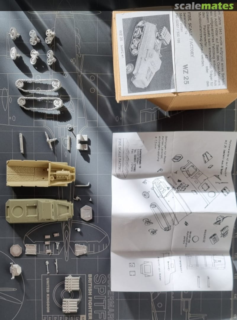 Contents Sd.Kfz. 4/1 'Maultier' WZ25 Fine Scale Factory