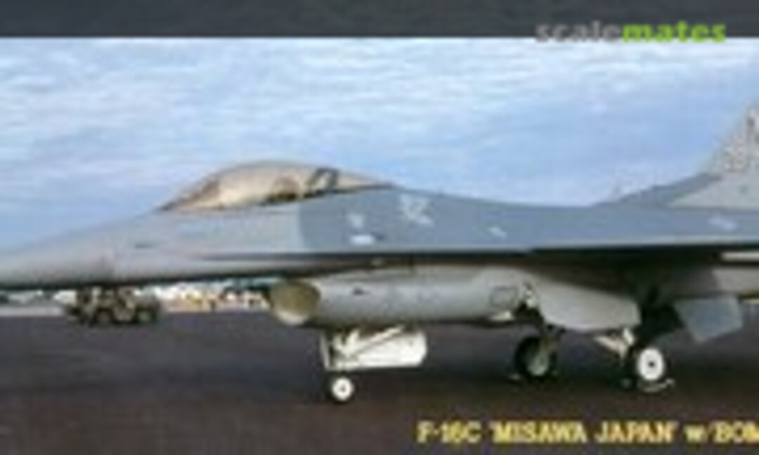 1:72 F-16C `Misawa Japan´ w/Bomb (Hasegawa 02879)