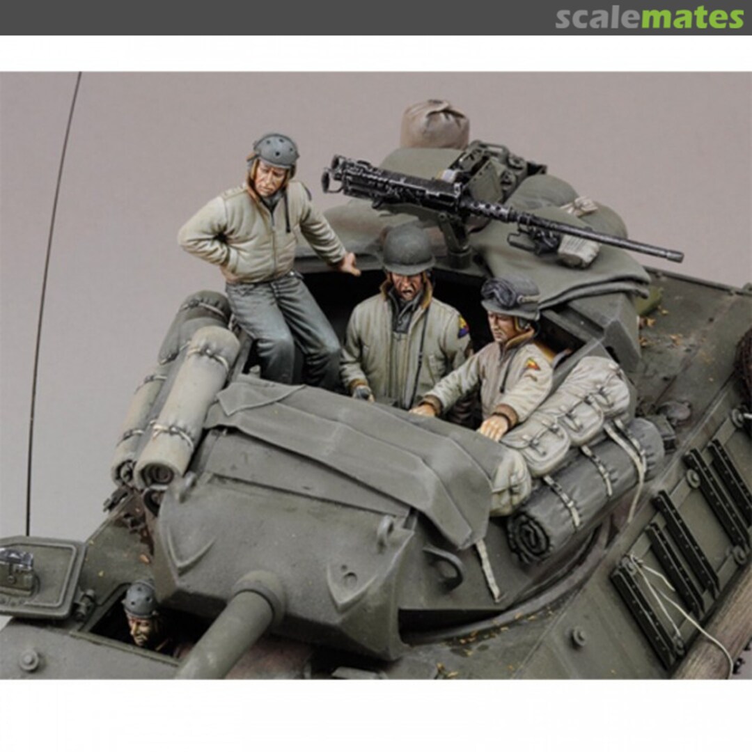 Boxart M10 U.S. Tank Crew WWII 666 Royal Model