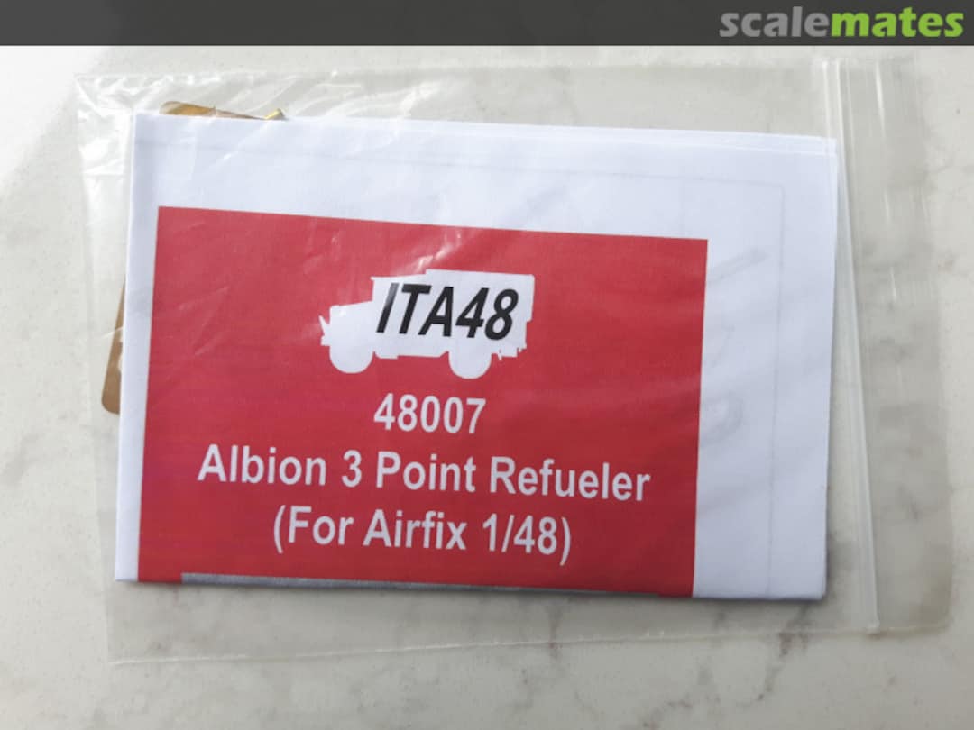 Boxart Albion 3 Point Refueler 48007 Inside the Armour ITA3