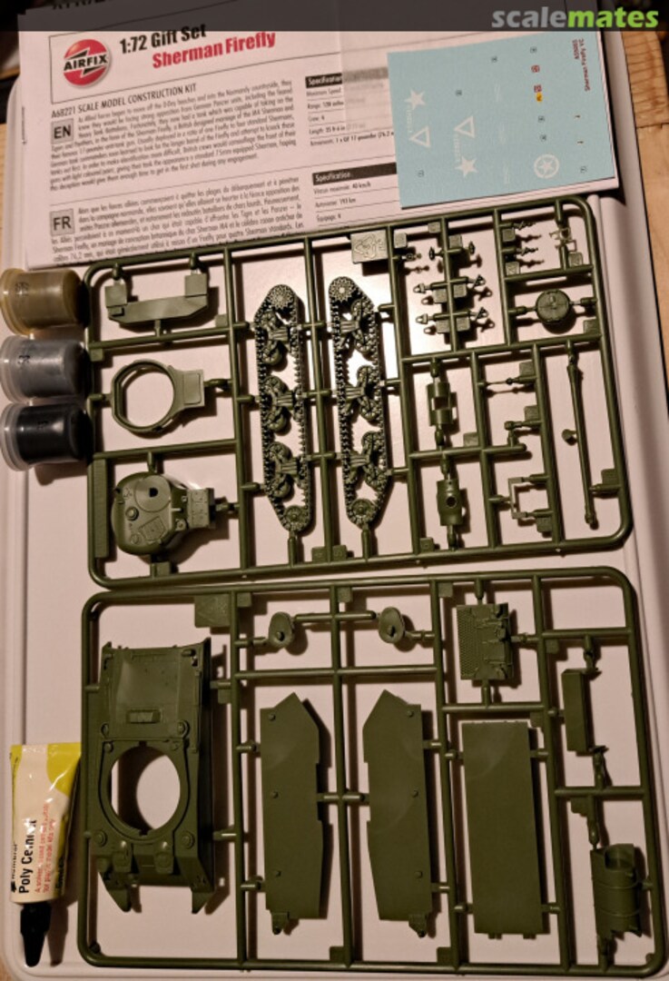 Contents Sherman Firefly A68221 Airfix