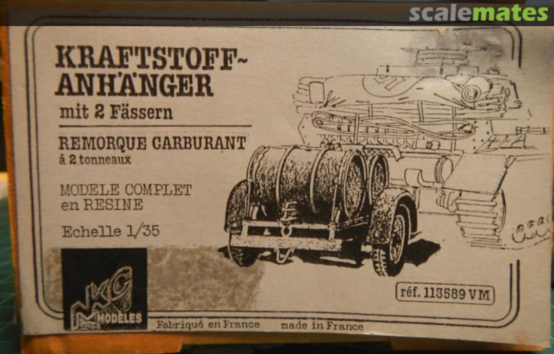 Boxart Kraftstoffanhänger mit 2 Fässern (Fuel Trailer with 2 Drums) 113589 VM NKC Modeles