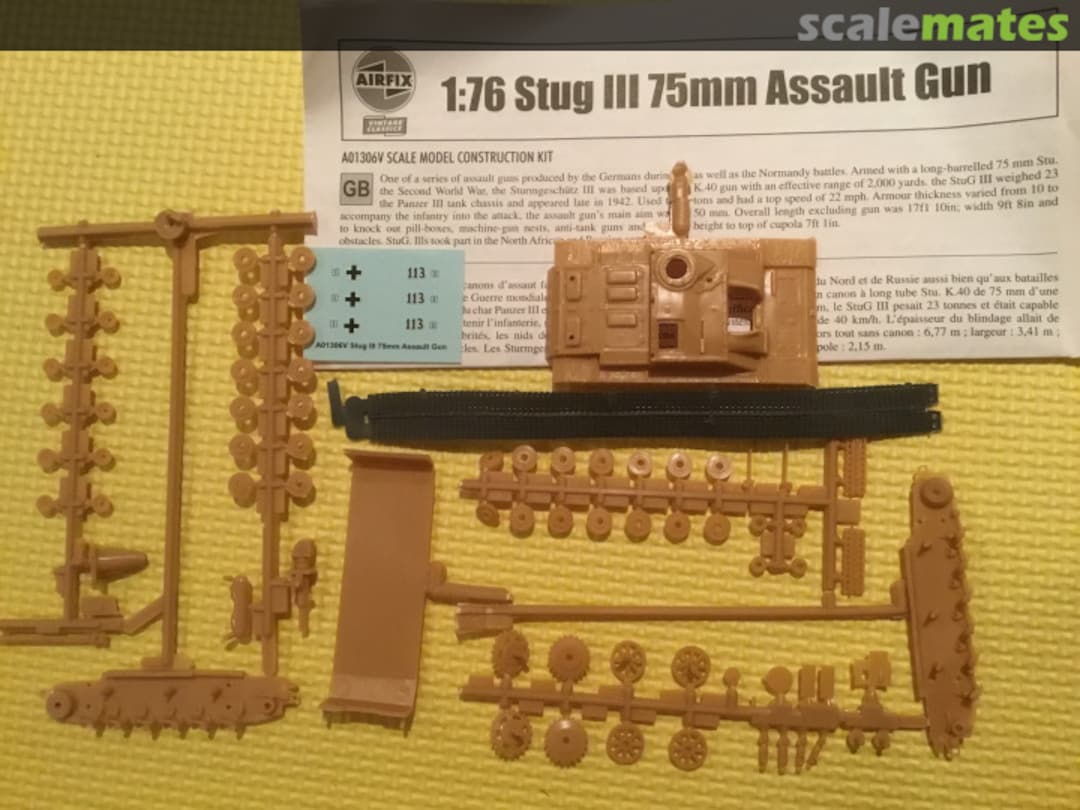 Contents Stug III 75mm Assault Gun A01306V Airfix