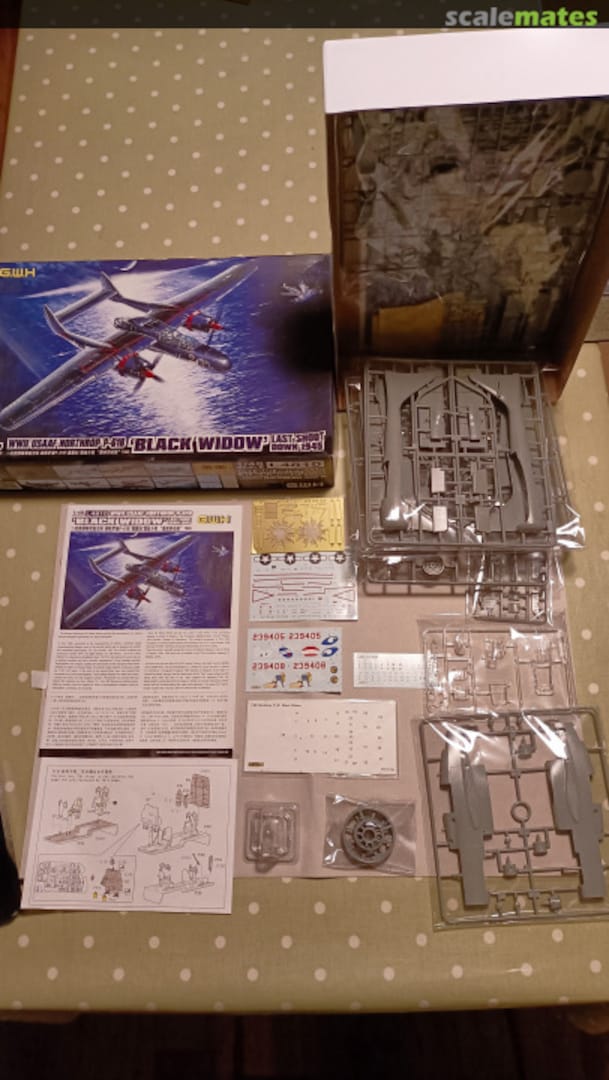 Contents Northrop P-61B 'Black Widow' L4810 Great Wall Hobby