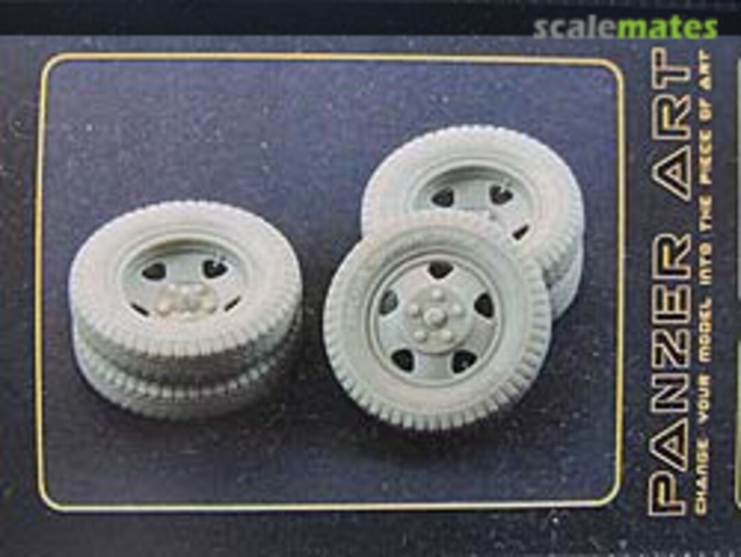 Boxart Road Wheels for GAZ-AAA (Omskij Zavod) RE35-240 Panzer Art