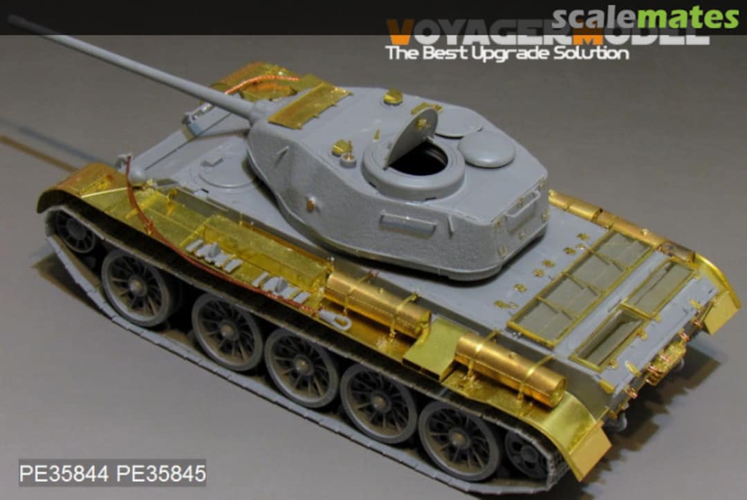 Boxart T-44 Medium Tank Early Version Basic Set PE35844 Voyager Model