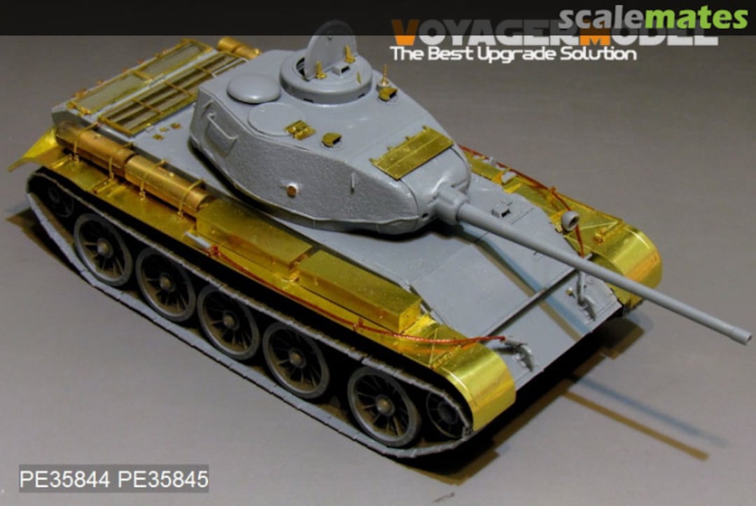 Boxart T-44 Medium Tank Early Version Fenders PE35845 Voyager Model