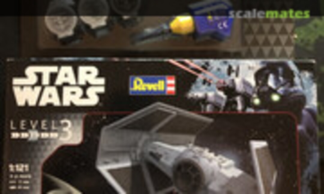 1:121 Darth Vader's TIE Fighter (Revell 63602)