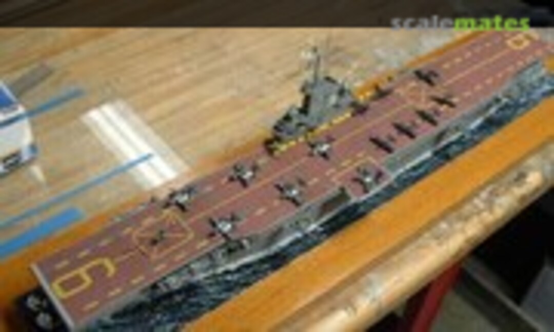 1:700 USS Essex CVA-9 (1952 - Korean War-era) (Iron Shipwrights 8-014)