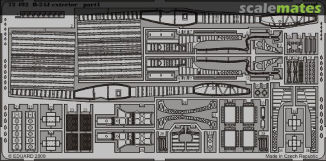 Boxart B-24J exterior 72492 Eduard