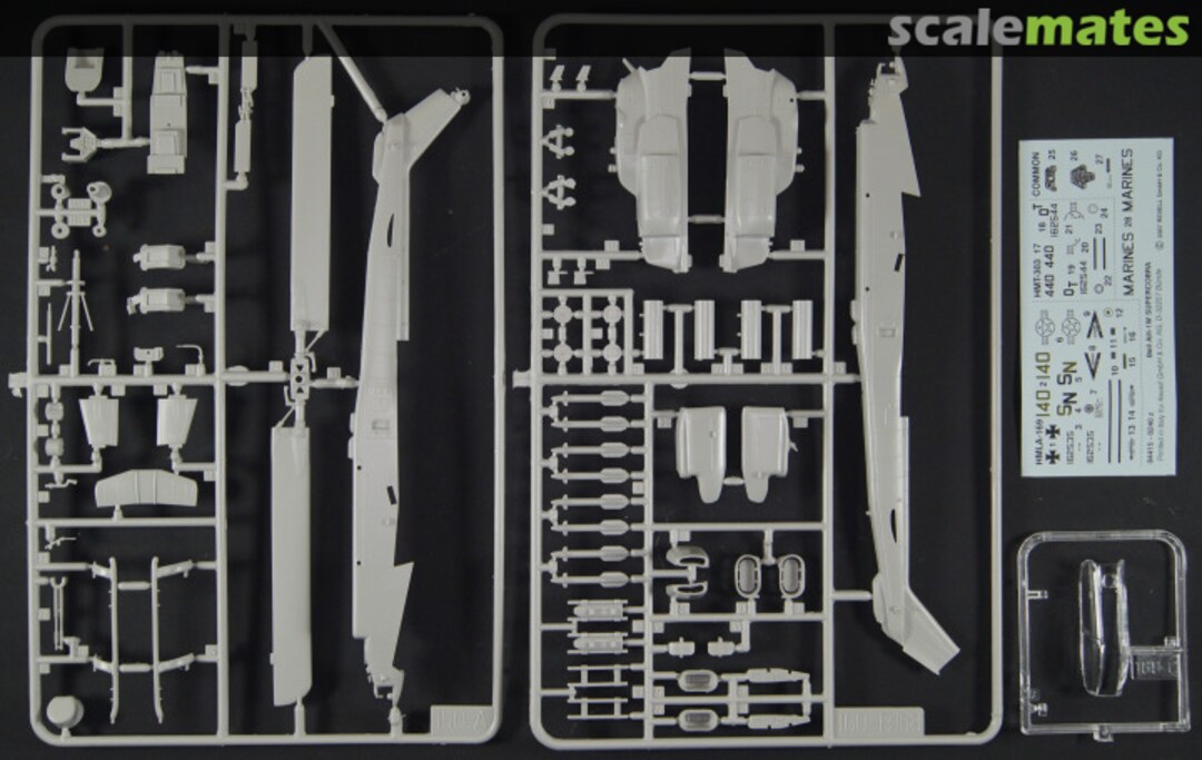 Contents AH-1W "Super Cobra" 04415 Revell