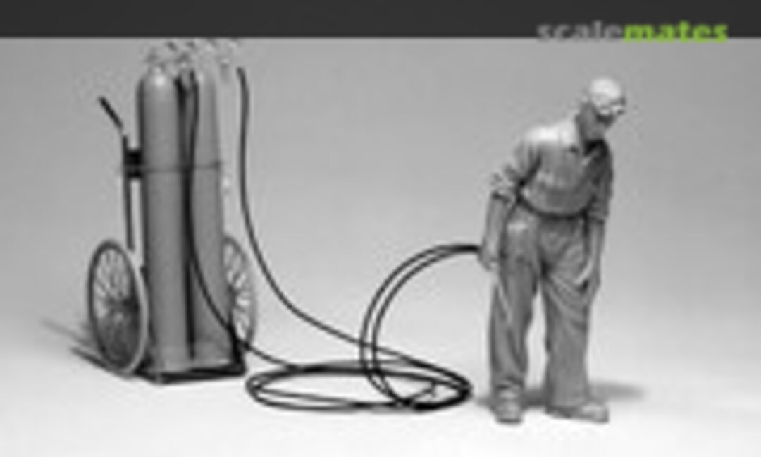 1:35 MAN WITH OXYACETYLENE CART (Model Victoria 40100)