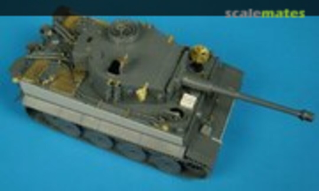 1:48 Tiger I Ausf. E (Hauler SPH48003)