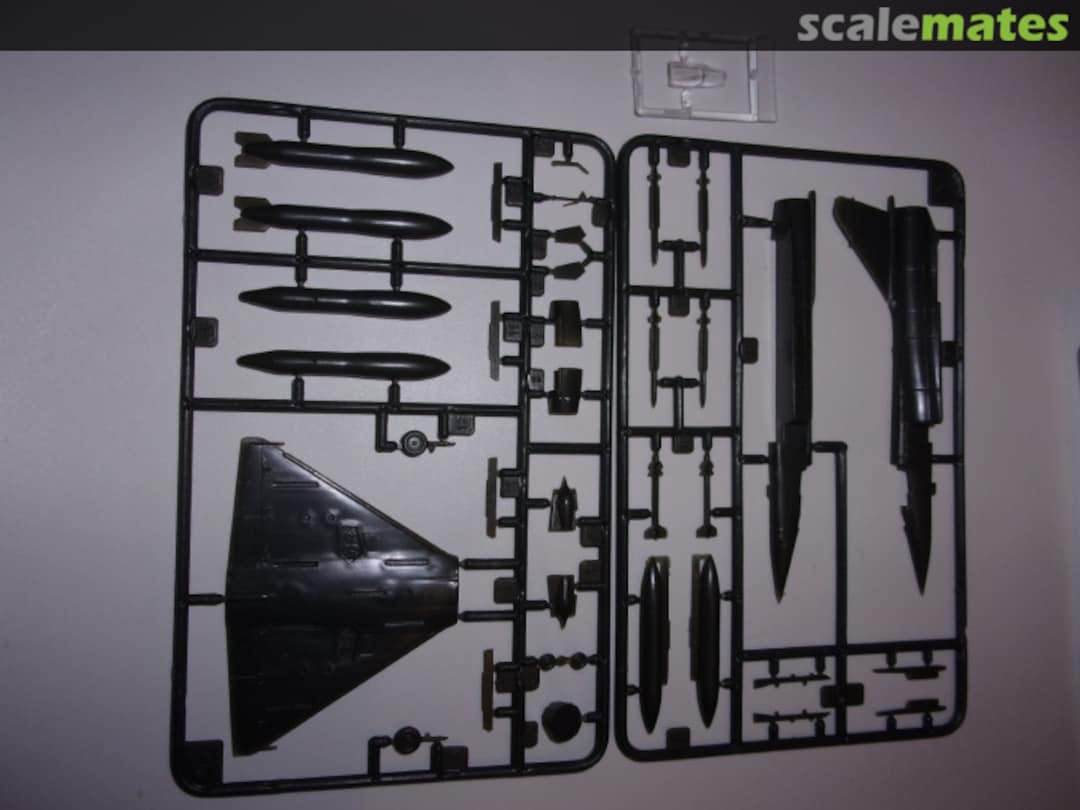 Contents Dassault Mirage 2000-5F 02209 CC LEE