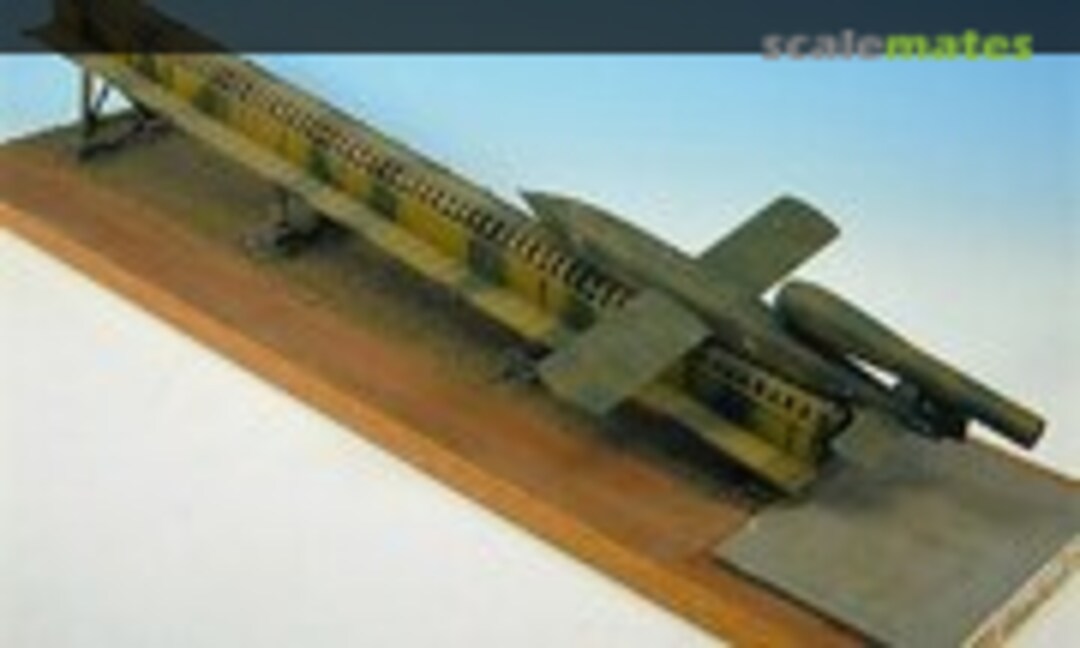 V1 Flying Bomb &amp; Display Ramp (Accurate Armour W001)