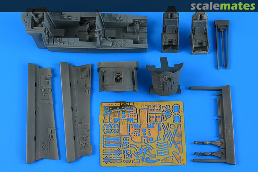 Boxart F-15B Eagle cockpit set 4842 Aires