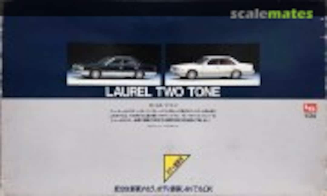 1:24 Laurel Two Tone  (LS 2149-1000)