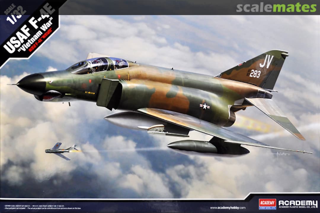 Boxart USAF F-4E "Vietnam War" 12133 Academy