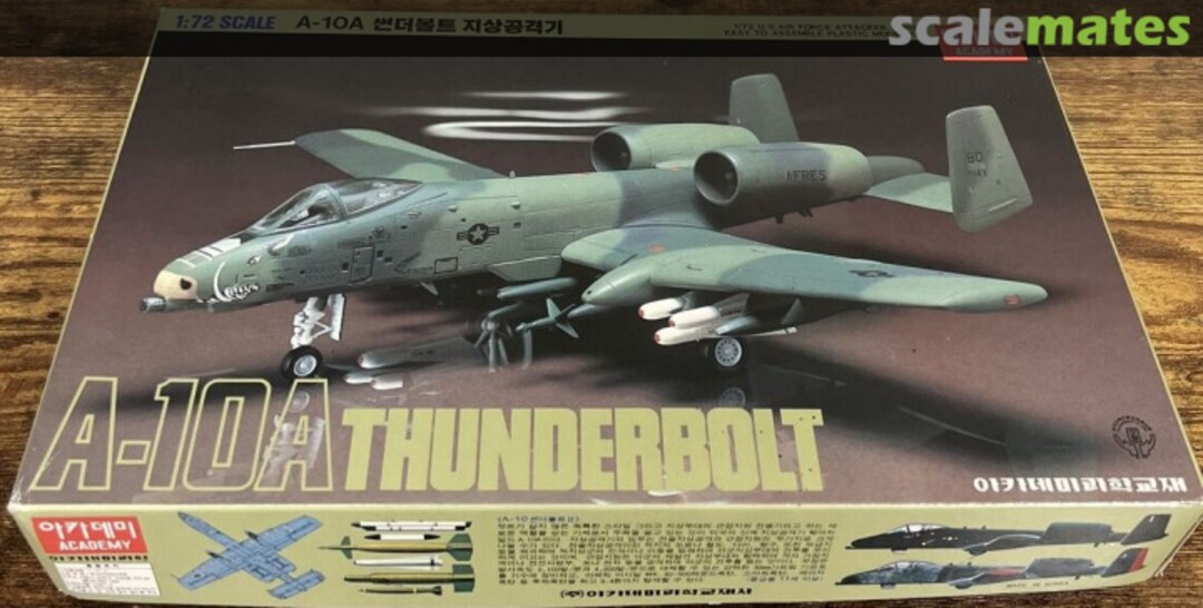 Boxart A-10A Thunderbolt 1652 Academy