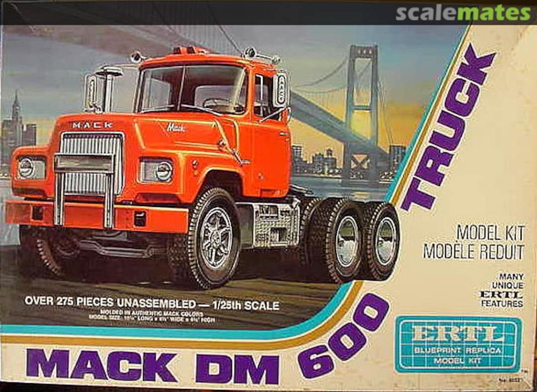 Boxart Mack DM 600 8022 ERTL