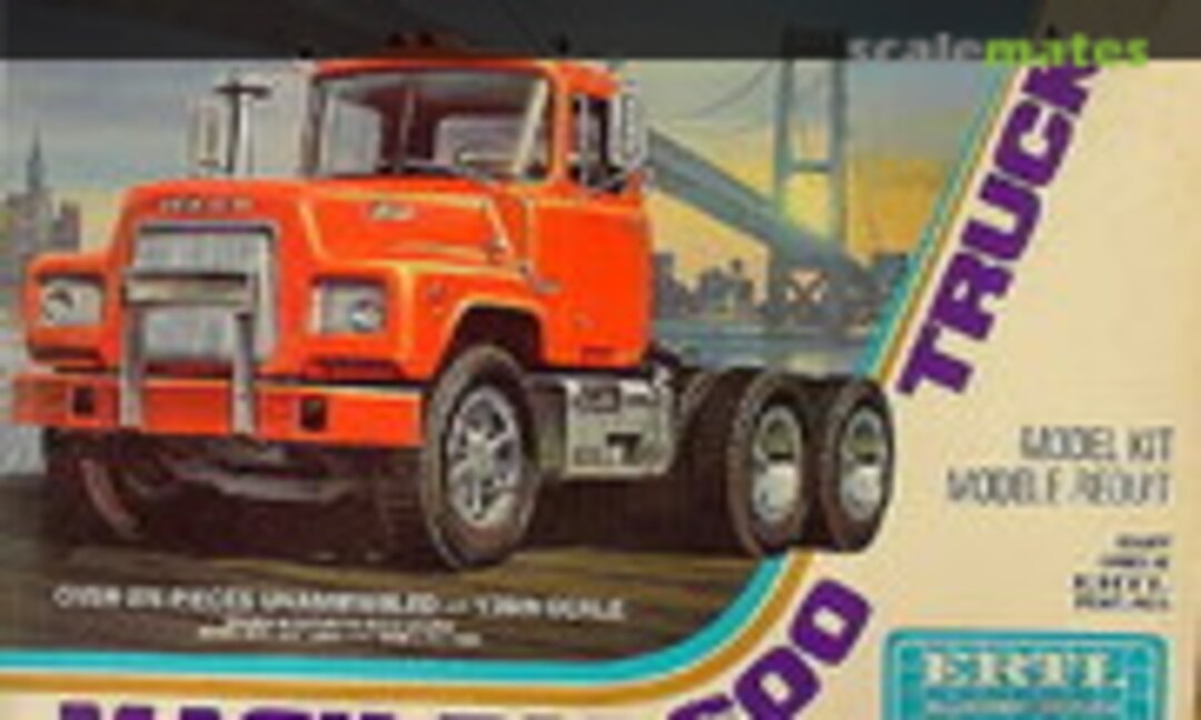 1:25 Mack DM 600 (ERTL 8022)