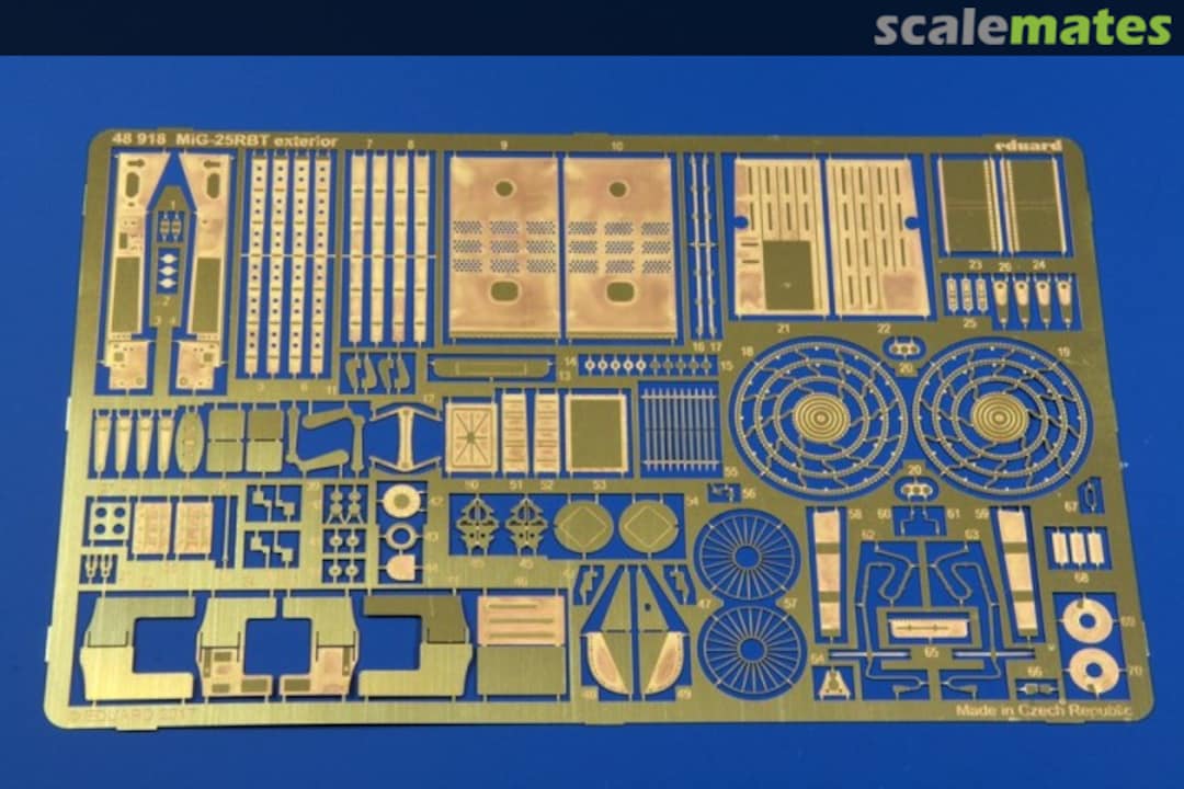 Boxart MiG-25RBT exterior 48918 Eduard