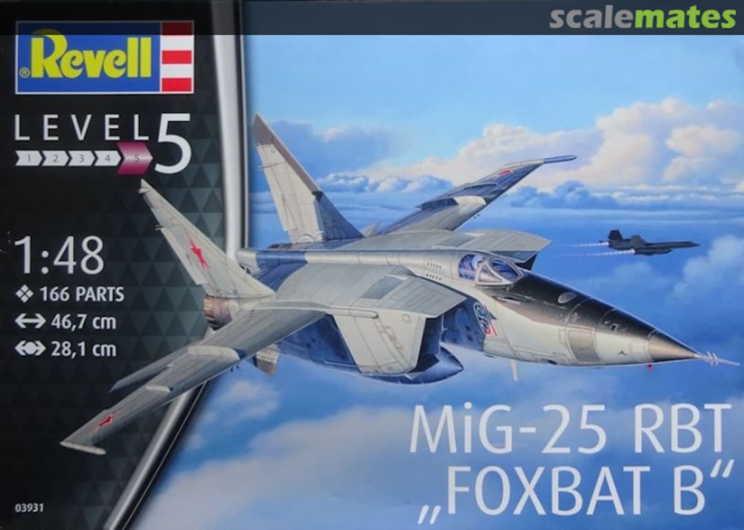 Boxart MiG-25 RBT "Foxbat B" 03931 Revell