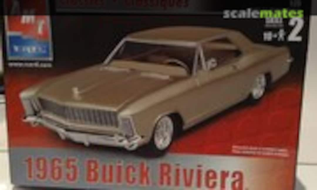 1:25 1965 Buick Riviera (AMT/ERTL 38158)