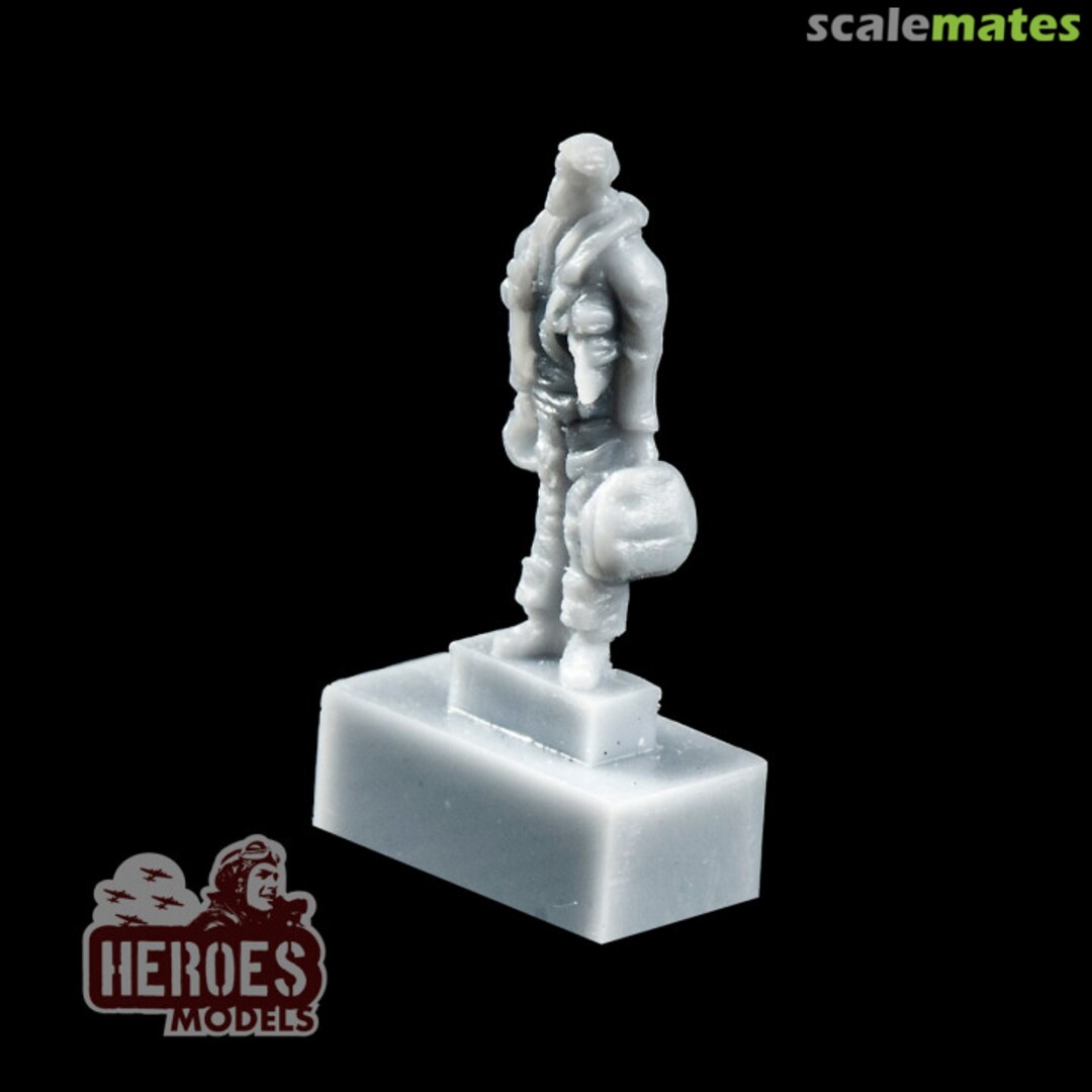 Boxart Modern pilot standing up. Pose 1 HM-R14411 Heroes Models